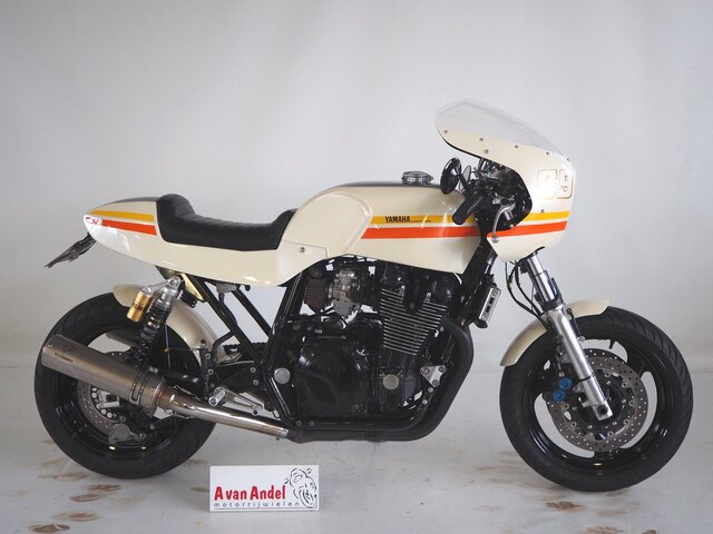Professioneel gebouwde caferacer door Wrench Kings&nbsp;in&nbsp;perfecte technisch en uiterlijke staat.