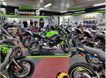 Thumbnail pandfoto showroom