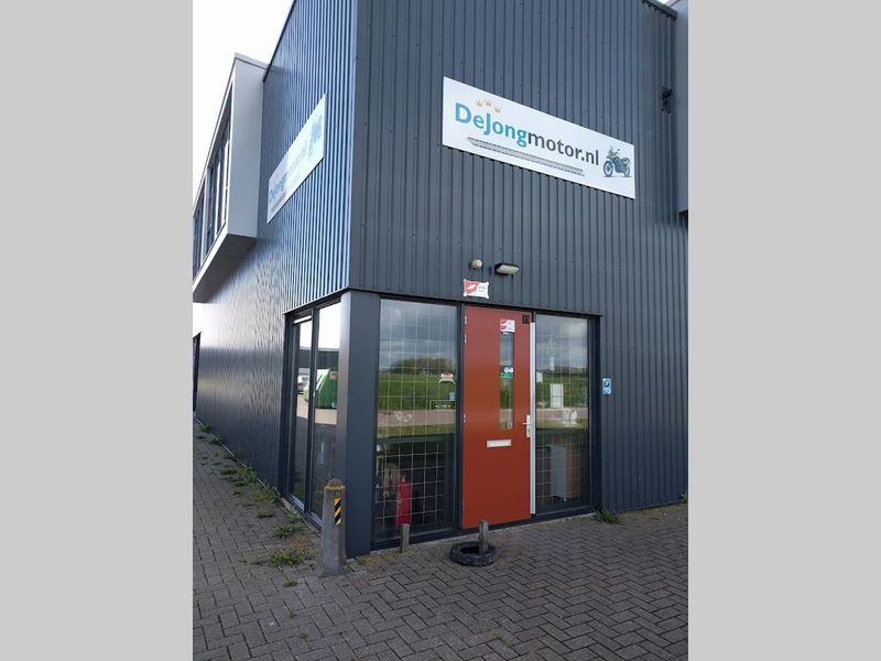 Foto van het pand van De Jong In- en Verkoop
