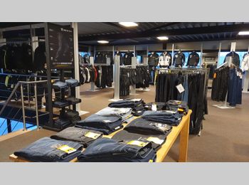 Thumbnail pandfoto clothes_shop