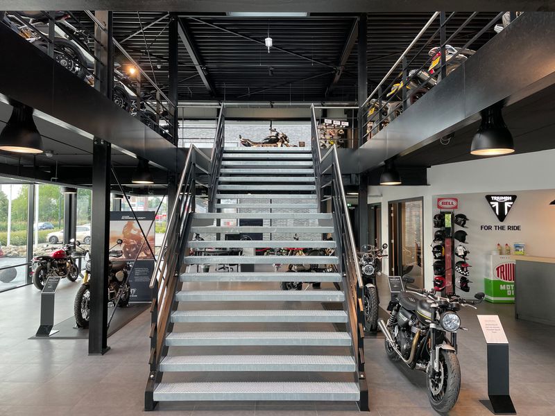 Foto van het pand van Roke Motors Mijdrecht