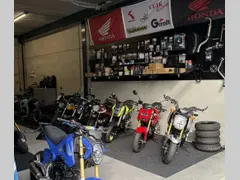 Pand van Grom Bikes