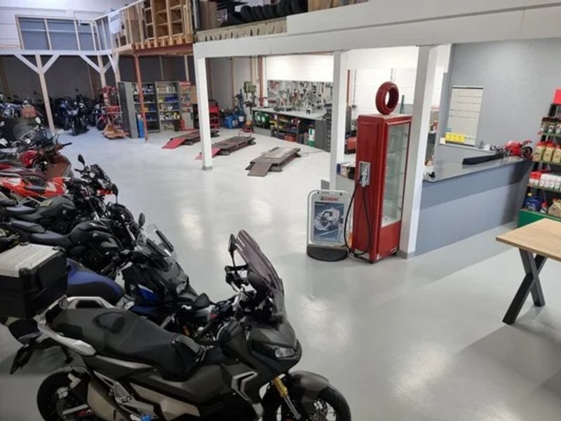 Foto van het pand van AMR Motorfietsen