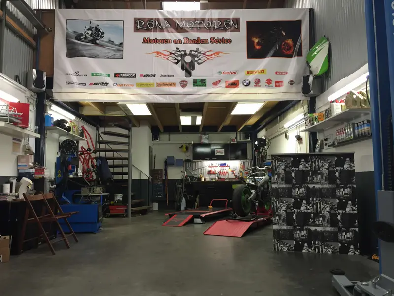 Foto van het pand van Rena Motoren