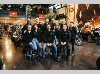 Thumbnail pandfoto employees