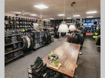 Thumbnail pandfoto clothes_shop