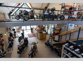 Thumbnail pandfoto showroom