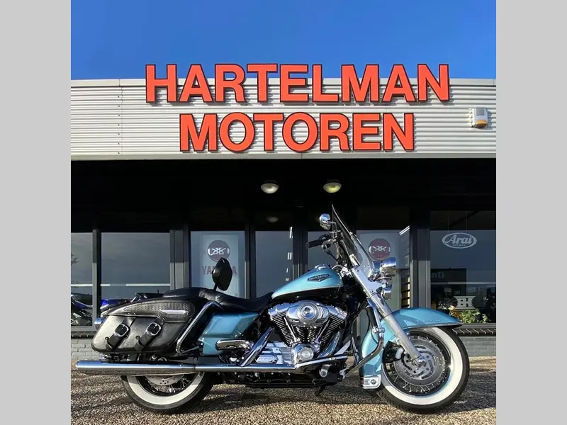 Foto van het pand van Hartelman Motoren BV