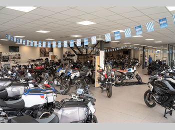 Thumbnail pandfoto showroom
