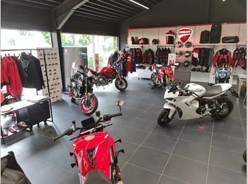 Thumbnail pandfoto showroom