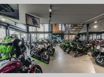 Thumbnail pandfoto showroom