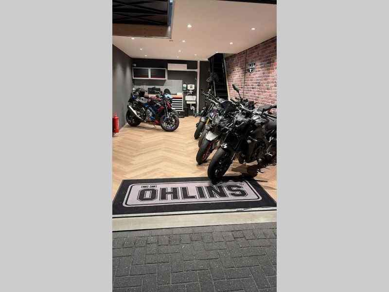 Foto van het pand van RR Motor Company