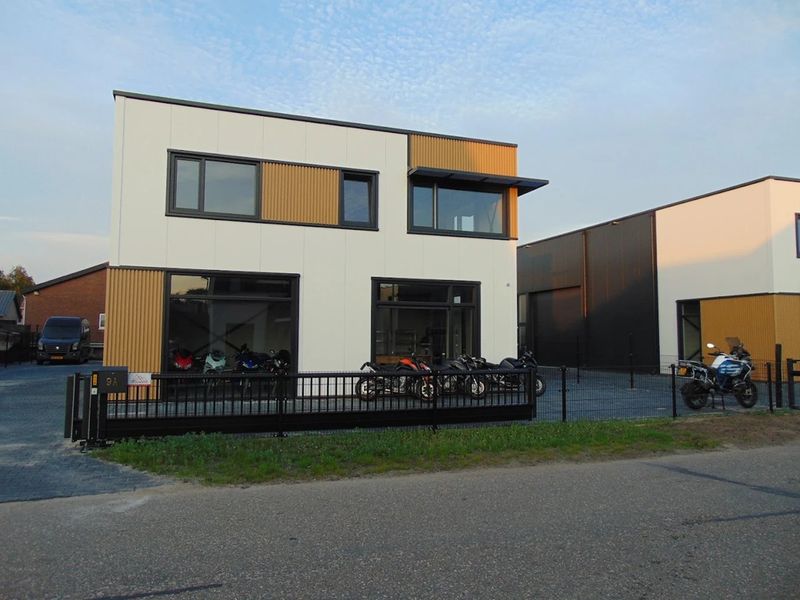 Foto van het pand van Van de Kolk Motoren