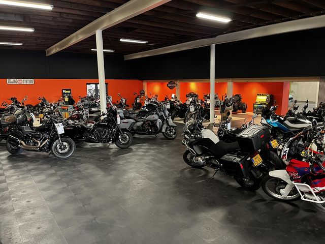 harley-davidson - electra-glide-ultra-limited-flhtk