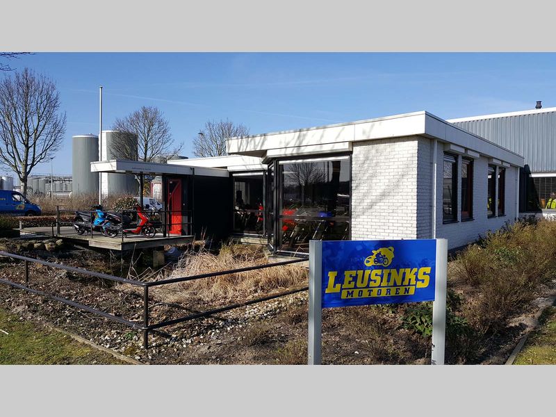 Foto van het pand van Leusinks Motoren