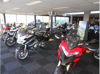 Thumbnail pandfoto showroom