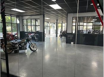 Thumbnail pandfoto showroom