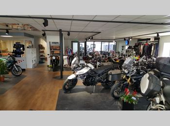 Thumbnail pandfoto showroom