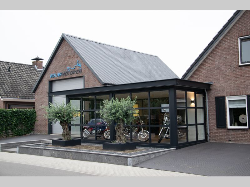 Foto van het pand van Bouw Motoren
