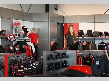 Thumbnail pandfoto clothes_shop