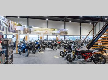 Thumbnail pandfoto showroom