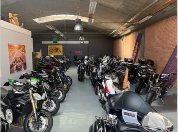 Thumbnail pandfoto showroom