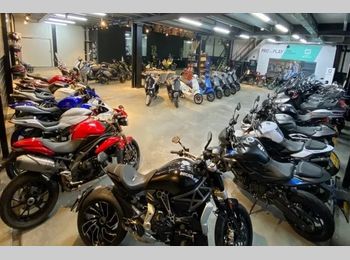 Thumbnail pandfoto showroom