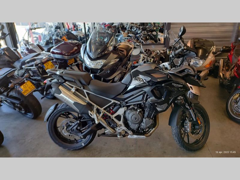 Foto van het pand van Rosa Motoren
