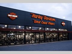 Pand van West Coast Motors
