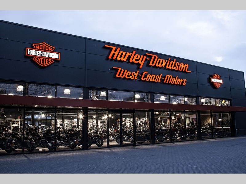 Foto van het pand van West Coast Motors