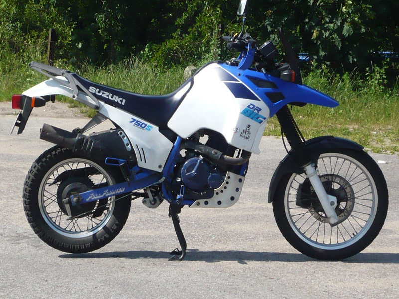 suzuki dr 750