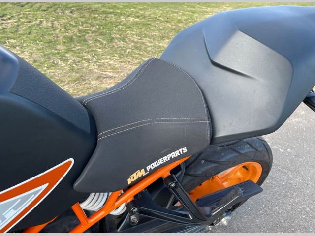 ktm - rc-390