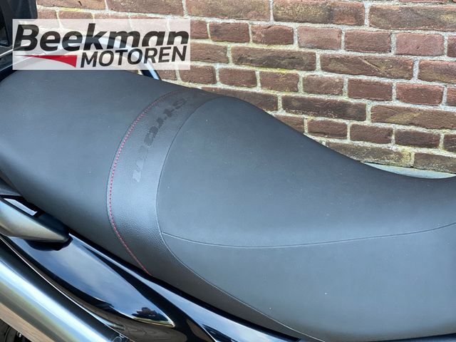 suzuki - v-strom-650-a-black-rhino