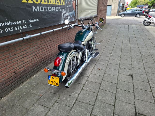 honda - vt-1100-c3-shadow