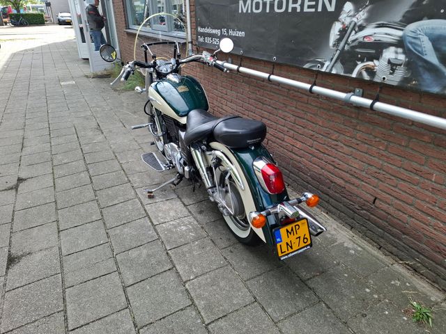 honda - vt-1100-c3-shadow