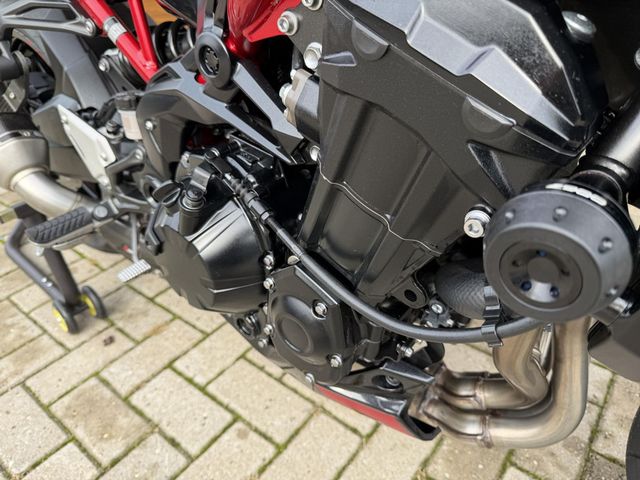 kawasaki - z900-performance