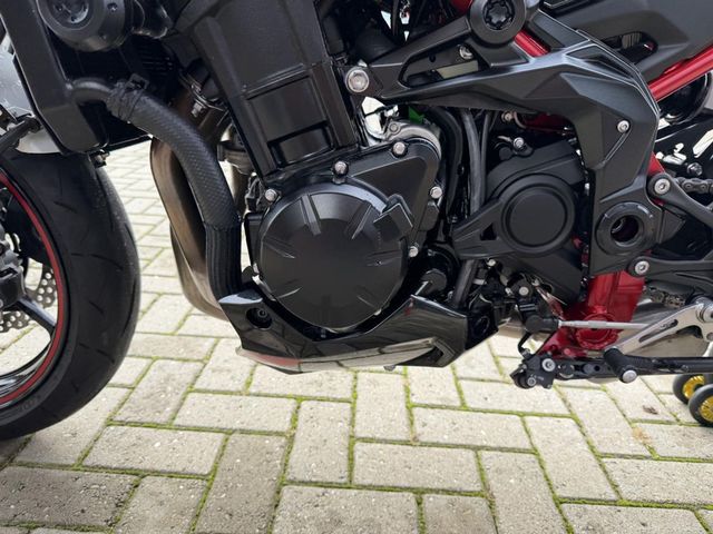 kawasaki - z900-performance