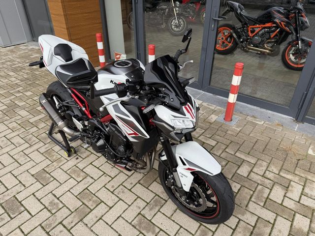 kawasaki - z900-performance