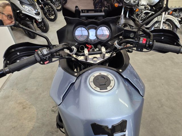 suzuki - v-strom-650