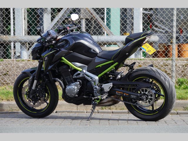 kawasaki - z900