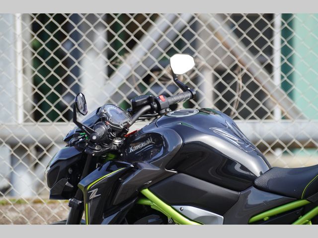 kawasaki - z900