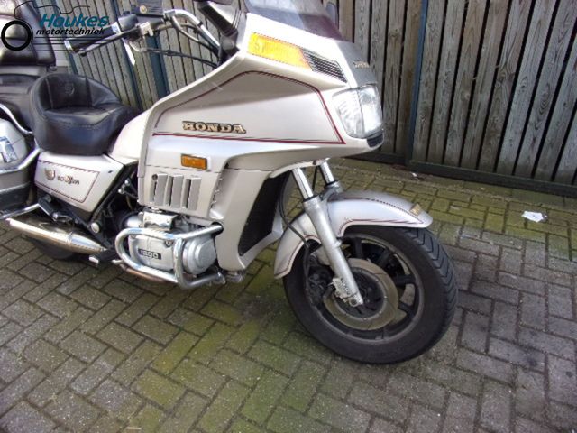 honda - gl-1200-interstate