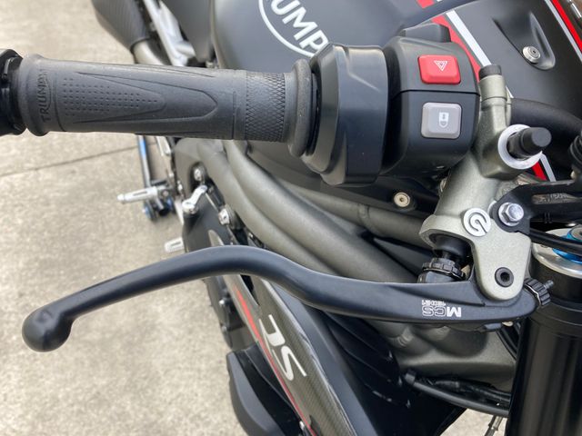 triumph - speed-triple-rs