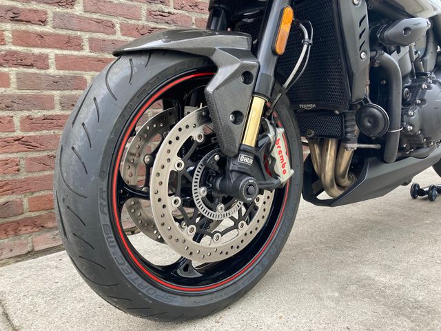 triumph - speed-triple-rs