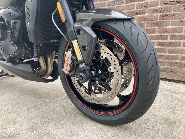 triumph - speed-triple-rs