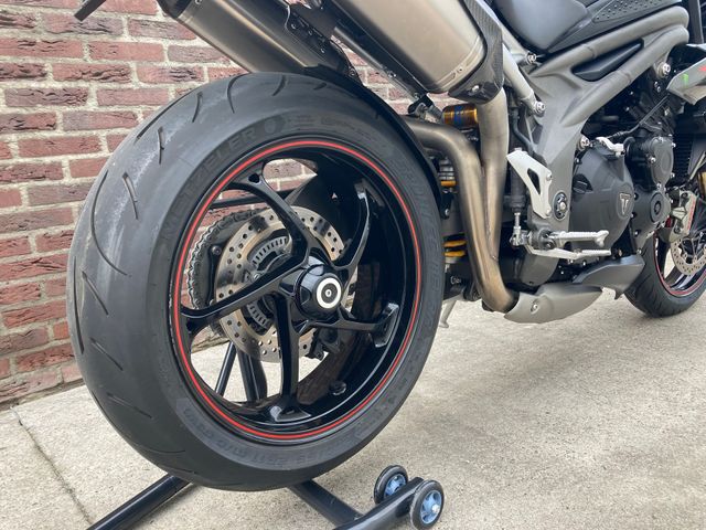 triumph - speed-triple-rs