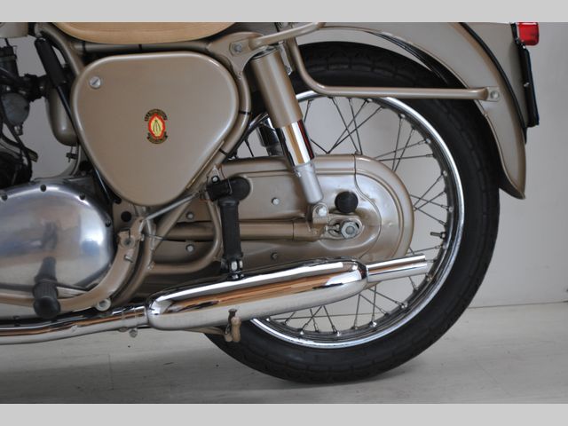 bsa - a7