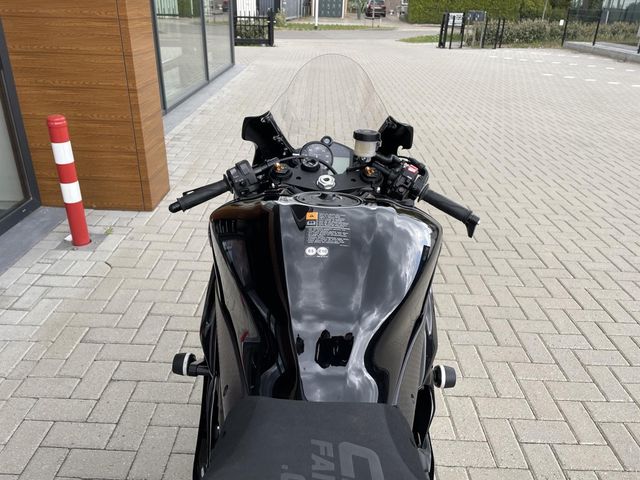yamaha - yzf-r6-race