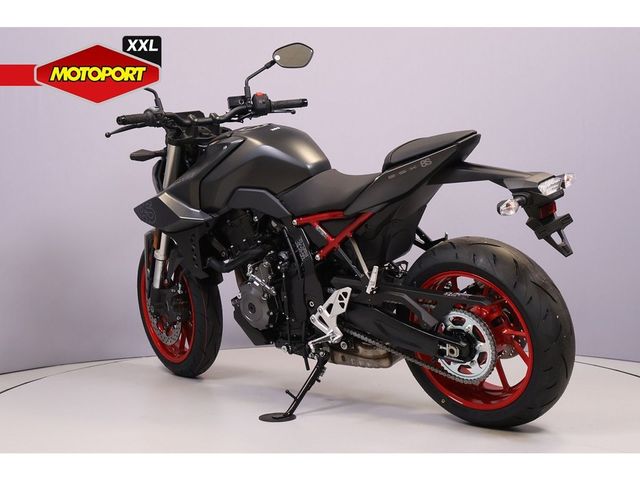 suzuki - gsx-8s