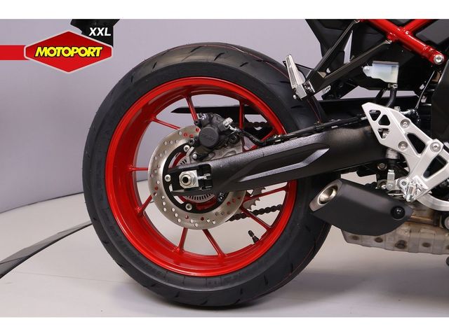 suzuki - gsx-8s